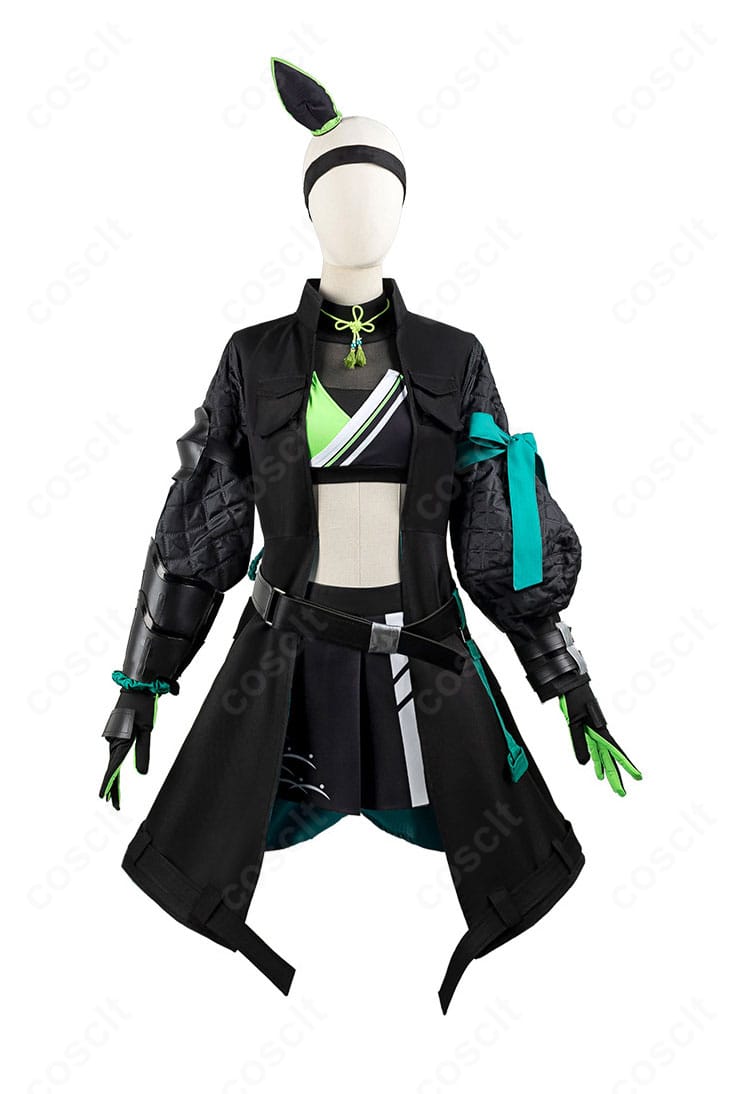 ヤエノムテキ 黒将Zen 勝負服の正面全身。コートのハリ感と腰帯・胸元装飾の配置が分かるディテール