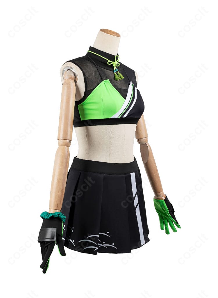 ヤエノムテキ コスプレ用インナー(トップス)の側面。縫製ラインと肩の可動域が見える画像