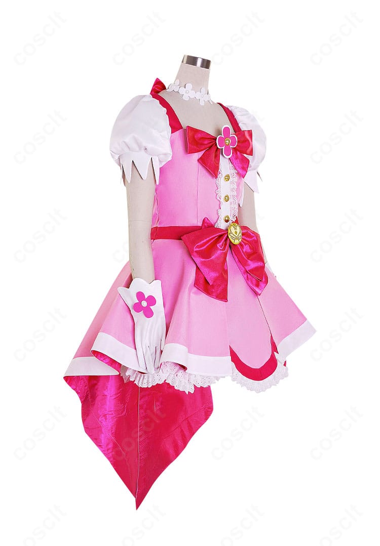 右側面全体。ボリューム感のバランスとウエストから裾への曲線が分かるアングル。