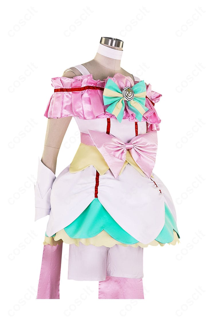 キュアエコー衣装の右側全体像。ラインと装飾配置がわかるアングル