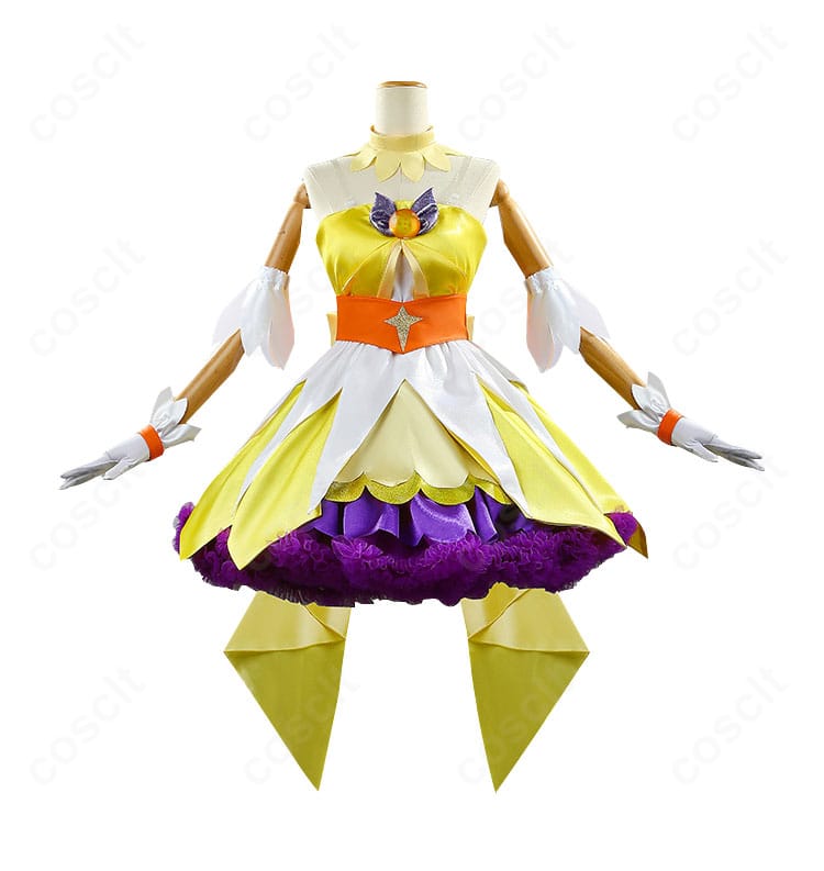 Go!プリンセスプリキュアのキュアトゥインクル衣装を正面から。胸飾りや首元の装飾など細部の意匠を確認。