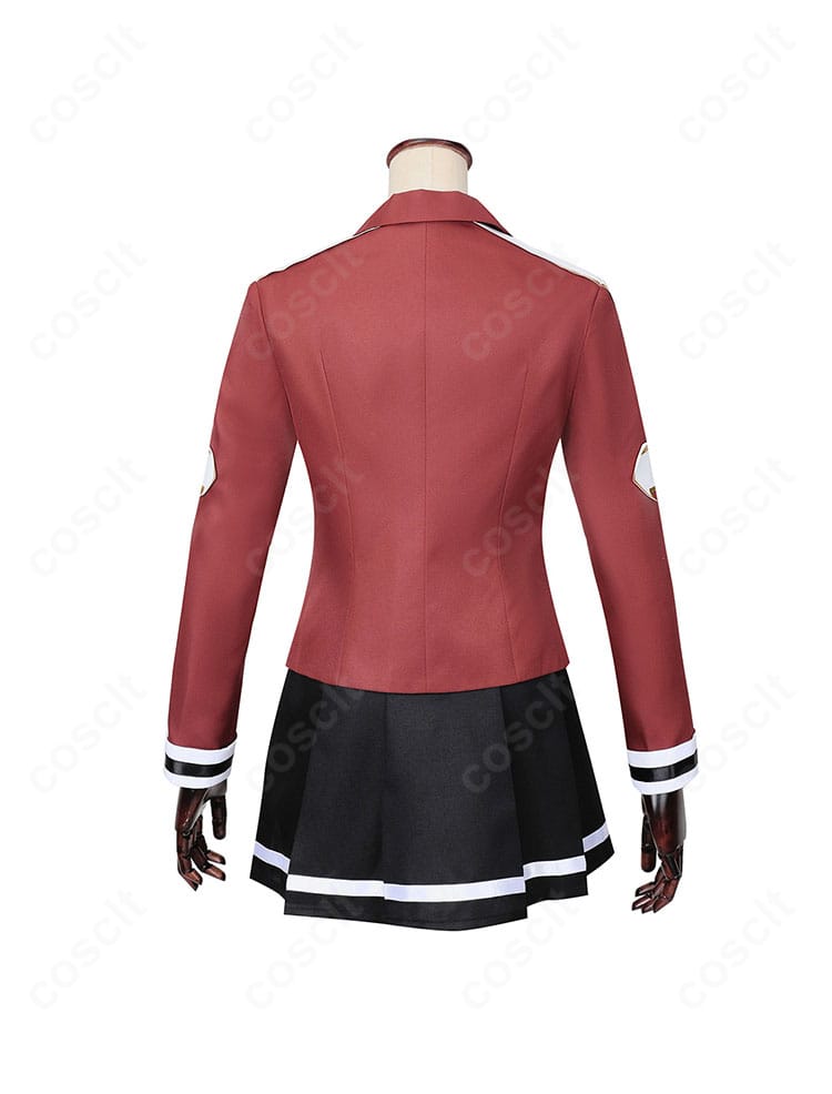 背面のシルエットと裾ライン、後ろ姿のバランスが分かるウェンディ・マーベル衣装のディテール写真