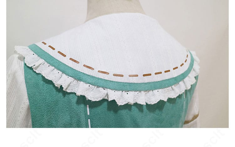 ライスシャワー 勝負服コスプレ 披肩ディテール｜肩周りレイヤー装飾の近接画像