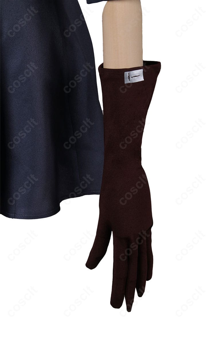 フランカ衣装の手袋ディテール。質感の良い素材と縫製で手元まで作中イメージを再現。