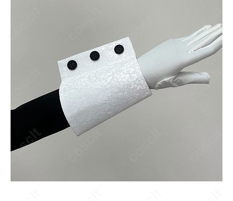 袖口の装飾アップ。カフス部分の飾りとステッチの美しさ