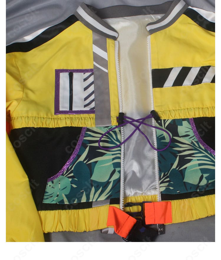 襟元ディテール:ホットリミット衣装の門襟デザインとステッチ仕上げ