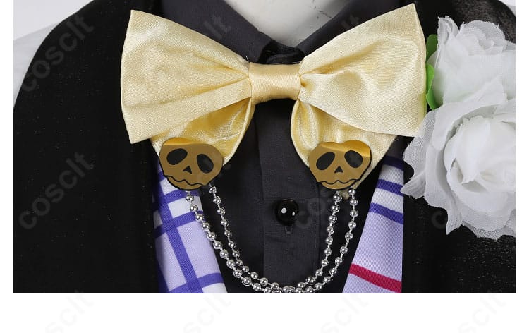 エペル・フェルミエ花婿風コスプレ衣装・蝶ネクタイの近接。結び目の立体感と高級感