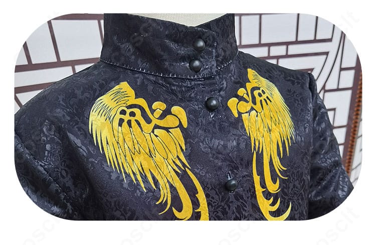 ツイステ 式典服 シャツ装飾のクローズアップ。刺繍とステッチワークの再現度を示す画像。