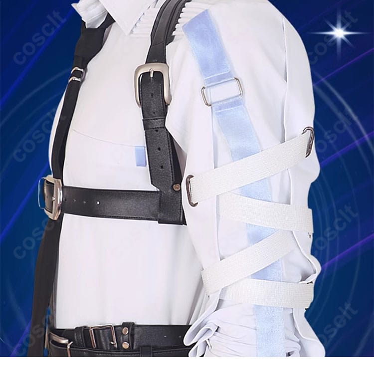 左肩〜袖口の装飾ディテール。ステッチと装飾パーツの精巧さ