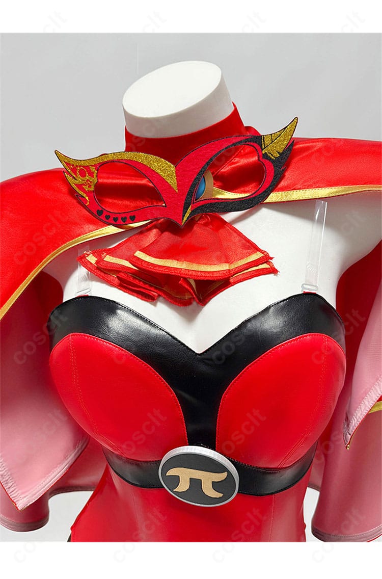 小物ディテールの近接画像。手袋の縫製、スカーフの端処理、仮面の表面仕上げなど細部の作り込みを強調。