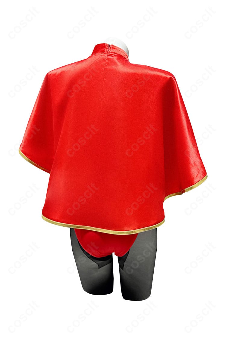 背面全体の画像。マントの広がりと背中周りのライン、レオタード背面のフィット感や縫製の見え方をチェックできます。