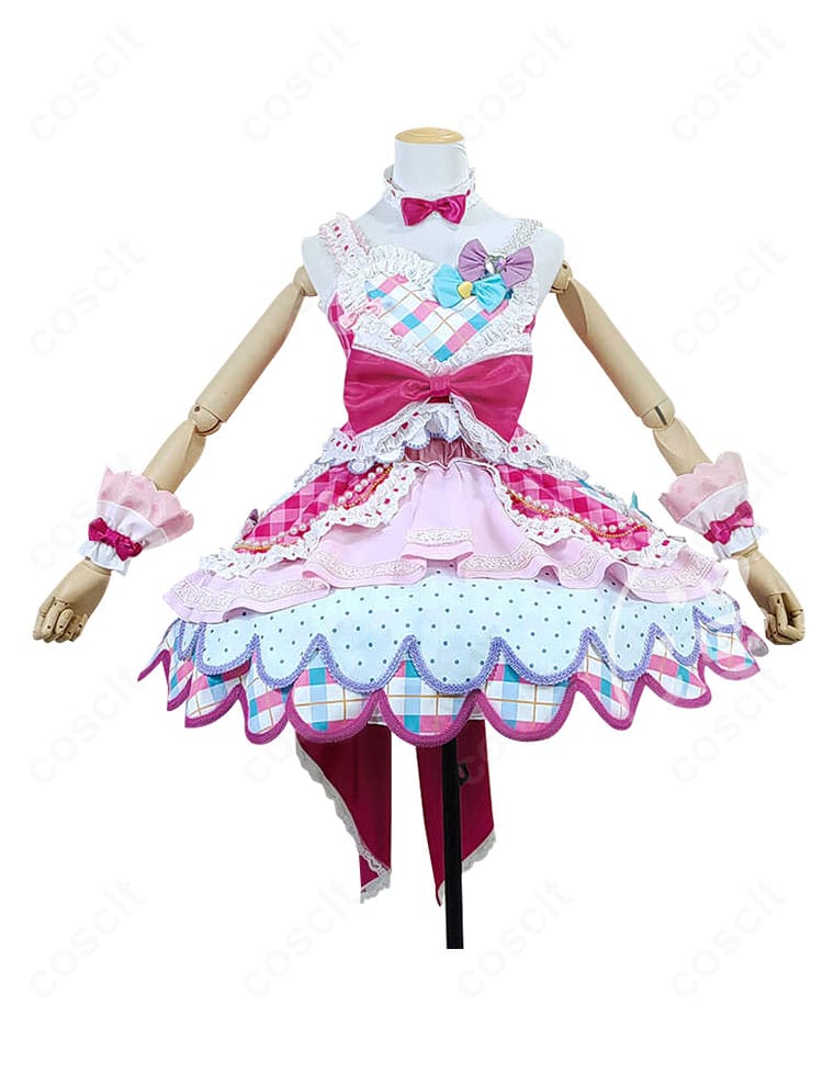 アイカツスターズ!虹野ゆめ コスプレドレスの正面カット。胸元の精緻な刺繍と透け感素材のレイヤーがわかるディテール。