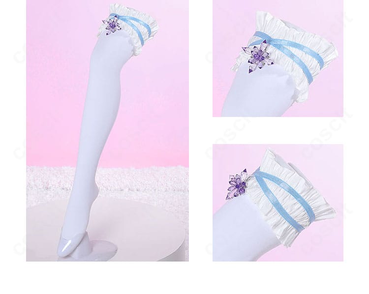 レム コスプレ衣装の足元装飾。裾の長さバランスと足回りのアクセントを示すディテールショット。