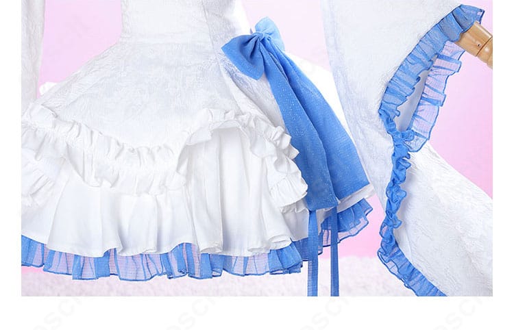 レム コスプレ衣装のスカート装飾。裾のレースと切り替えライン、ボリューム感を示す画像。