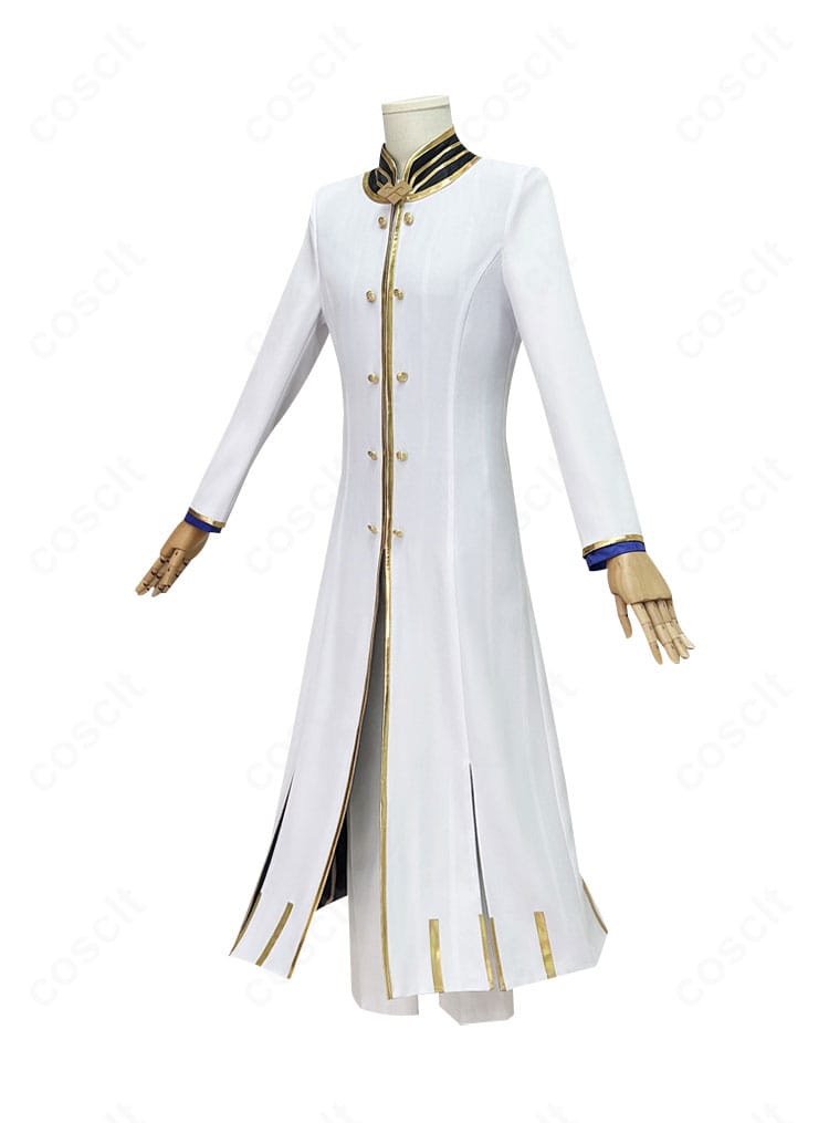 商品側面画像。肩から裾にかけた直線的シルエットとパンツの落ち感を表現。