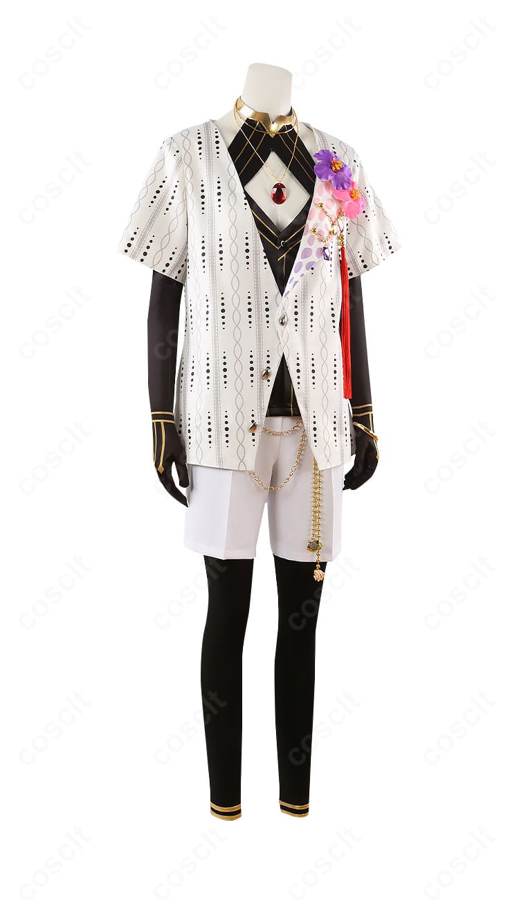 右側面から見たカルナ夏コーデ衣装。外套のラインとショートパンツのバランスを確認できる角度。