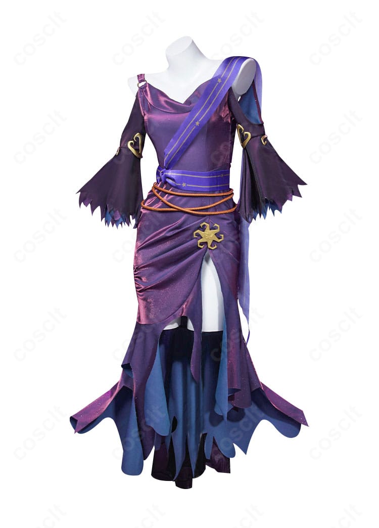 側面全身図。袖口と腰部装飾の立体感、ローブの落ち感が分かる祭司（フィオナ・ジルマン）衣装のディテール