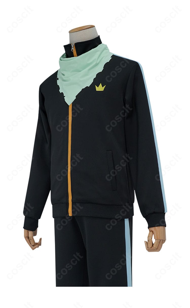 ノラガミ 夜ト コスプレ衣装 左側面。袖口とサイドラインのバランスがわかる角度で再現度をアピール。