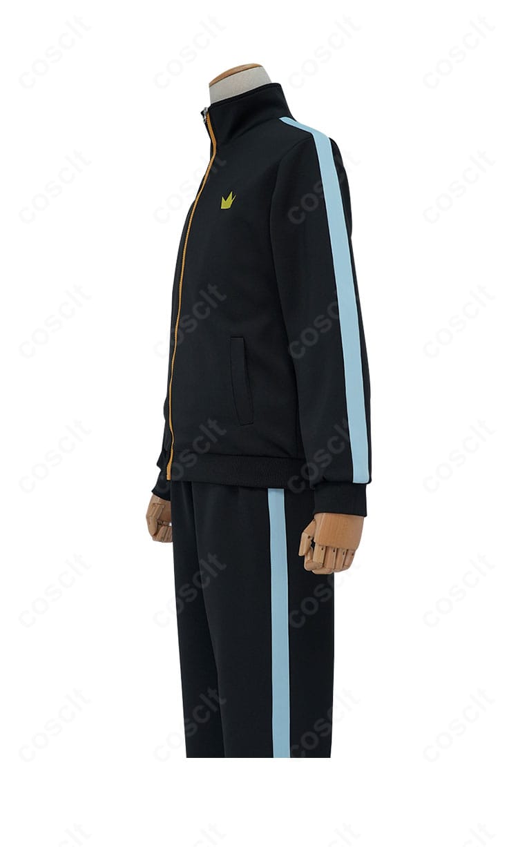 ノラガミ 夜ト コスプレ衣装 左側の装飾ディテール。袖ラインと刺繍の質感を強調した近接画像。