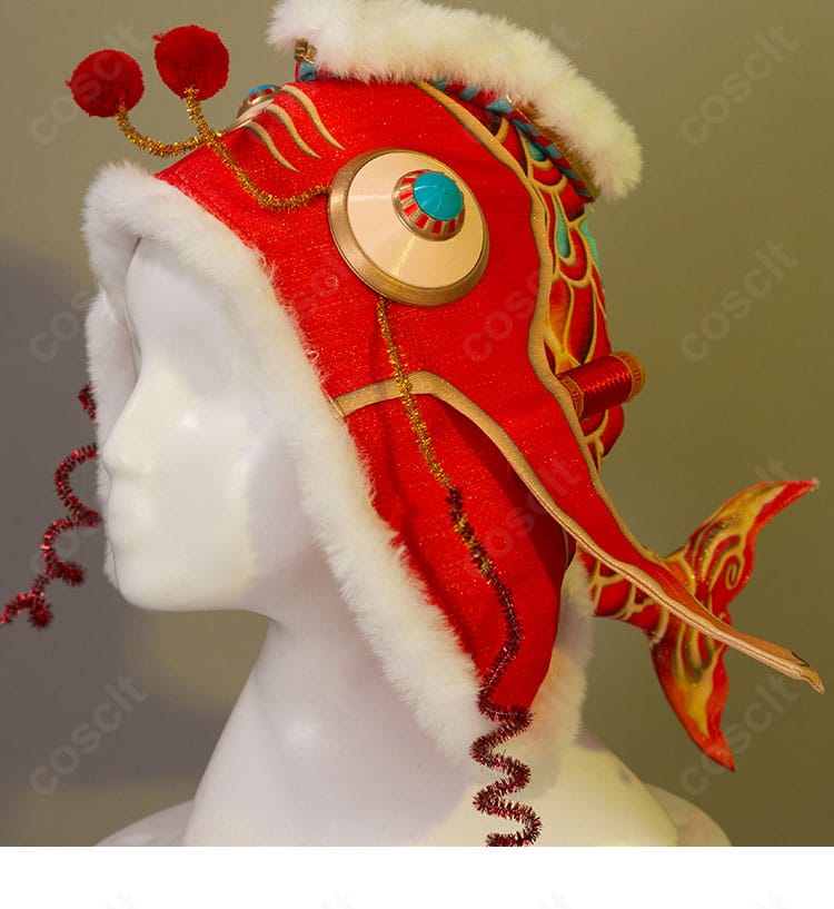 帽子の装飾ディテール。縁飾りと頂部パーツで祈雨珠らしいデザインを再現。