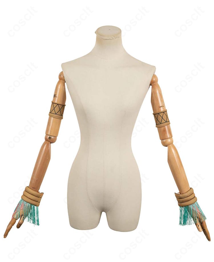 ルーシィ・ハートフィリア 踊り子衣装の腕飾り正面。装飾の配置とカラーコントラストを明瞭に表現。