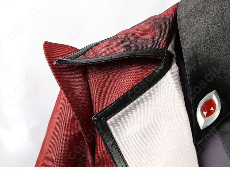 アルレッキーノ衣装の肩装飾ディテール。立体パーツの配置と縫製の仕上げを確認。