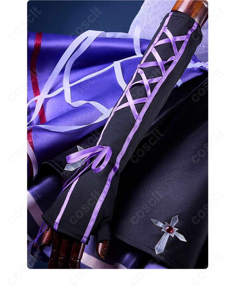 エマ・ウッズ コスプレ手袋の装飾アップ。ステッチとトリムの仕上げを確認できる画像