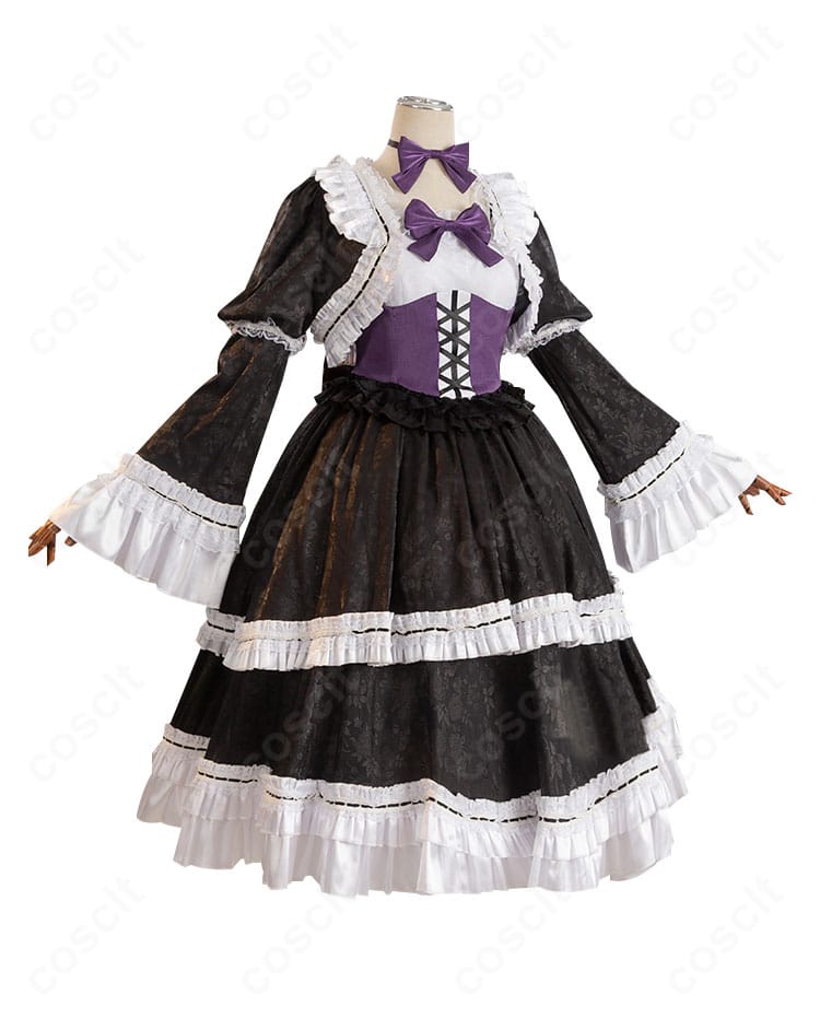 コスプレ衣装の側面写真。コルセットによるウエストラインとスカートの広がりが際立つ美しい横シルエット。