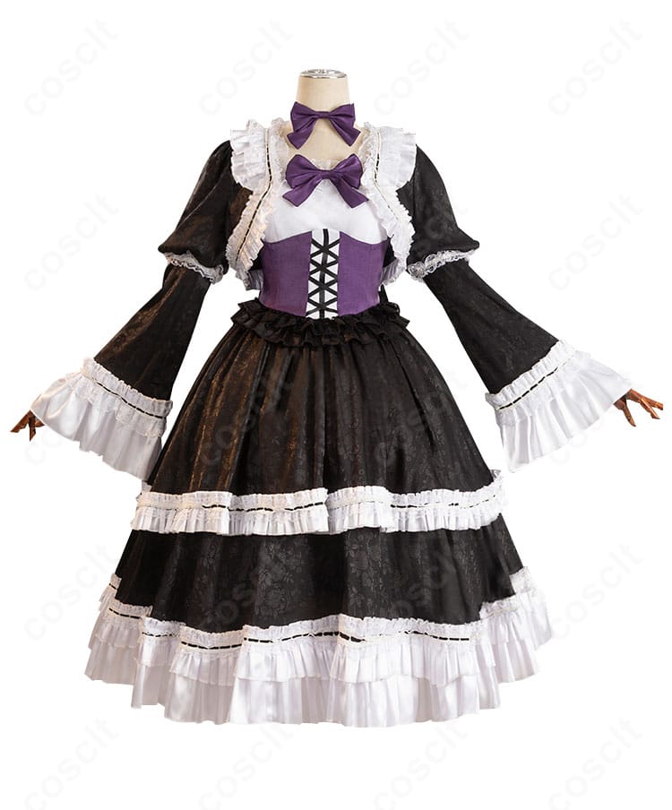 コスプレ衣装の正面全体像。上着とワンピース、コルセットベルトの構成が分かり、装飾配置とシルエットを確認可能。