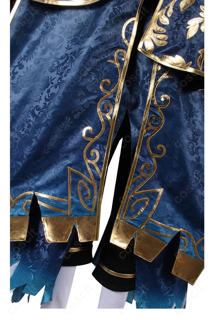 外套裾の装飾ディテール。縁の装飾とステッチの整いを強調