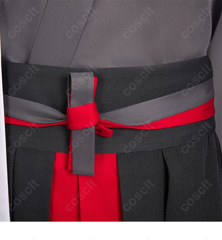 飛鳥=R=クロイツ コスプレ衣装 腰ベルト周りの詳細。固定位置とバックル仕様、デザインの要点を示す。