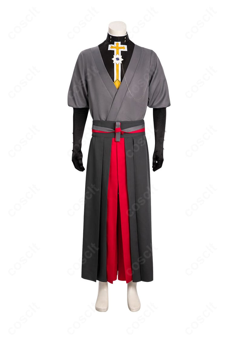 飛鳥=R=クロイツ コスプレ衣装の装飾クローズアップ。金具・パーツ配置と縫製の作り込みを強調。