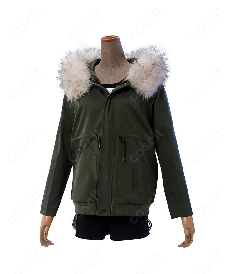 佐倉双葉 私服コスプレのコート（外套）装飾アップ。フロント周りの質感と仕上がりを強調したディテール写真。