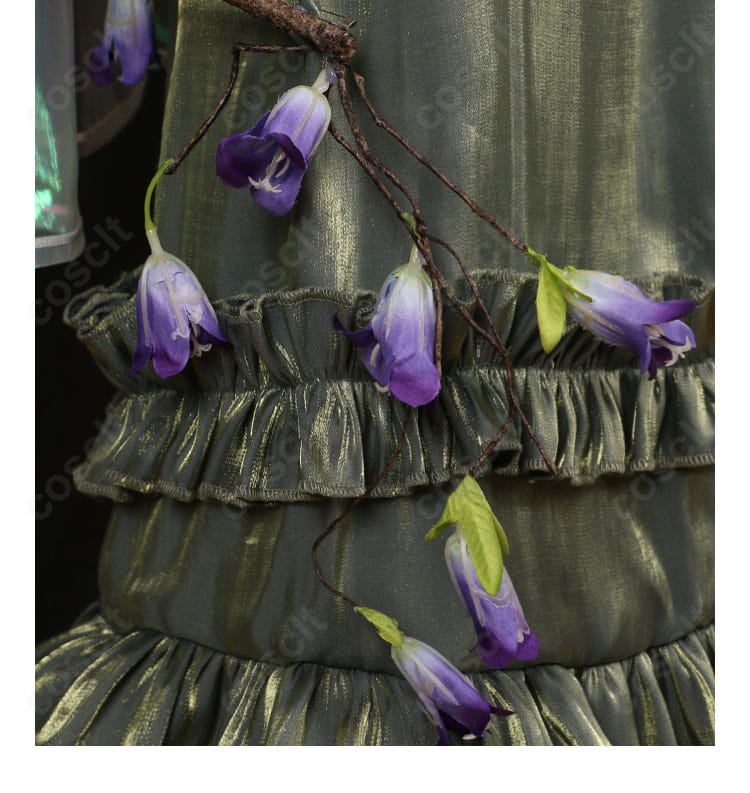 裾装飾のクローズアップ。ゴージャスで写真映えするヘムライン。