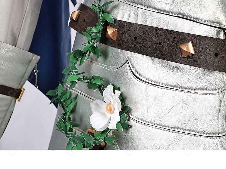 腰の花飾りの接写。腰回りのポイント装飾と配色バランスを強調。