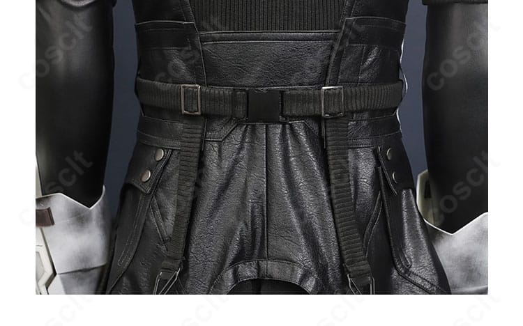 セフィロス 羽刃の修験装コスプレのコルセットベルト。金具、バックル、ステッチの質感を強調した近接写真