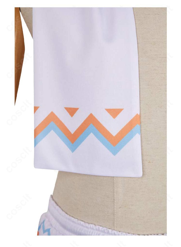 囲巾(マフラー)装飾のクローズアップ。高品質素材と細かい刺繍で作中イメージを丁寧に再現。