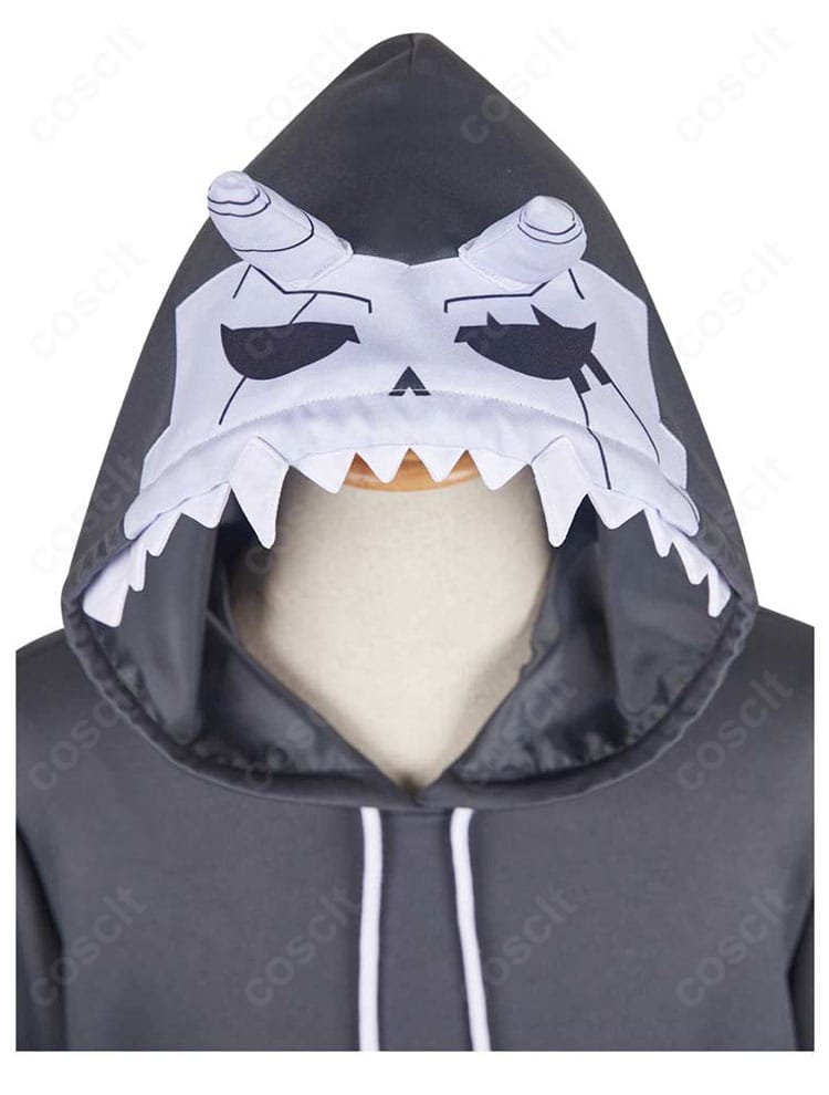 フード部分の装飾アップ。縁取りと立体感のあるデザインで撮影映えする仕上がり