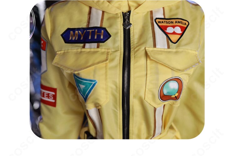 ワトソン・アメリア宇宙服の襟元アイコン装飾アップ。質感と配色バランスが分かる画像