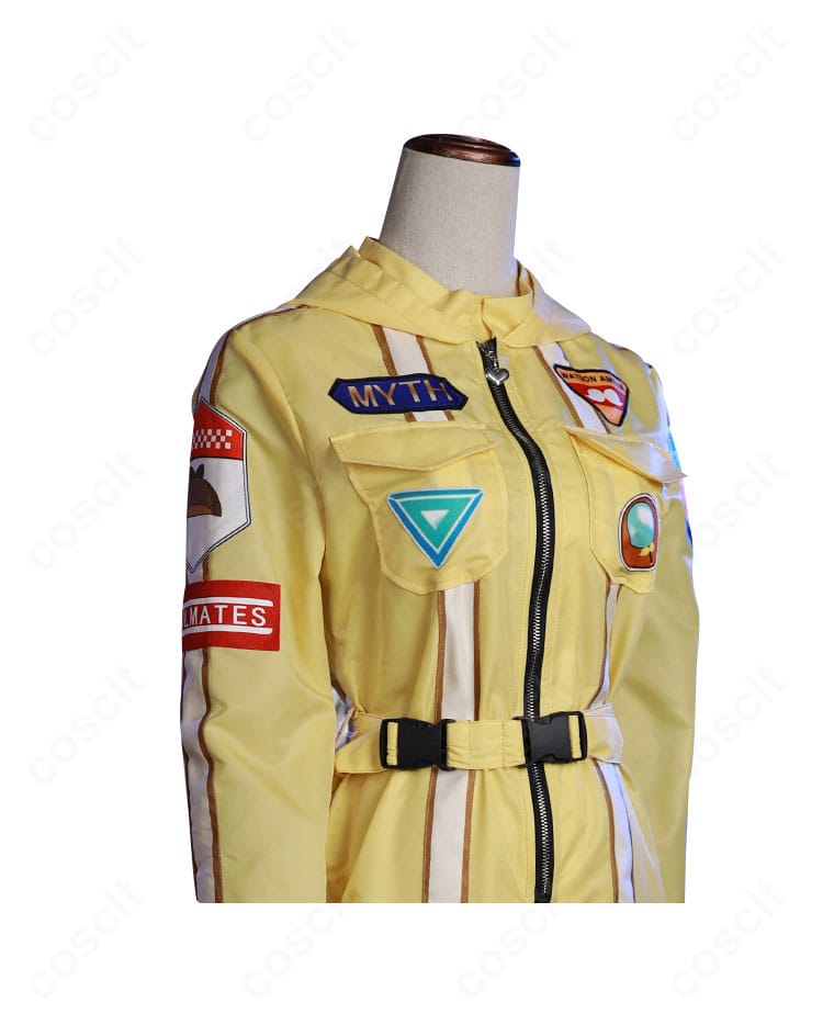 ワトソン・アメリア宇宙服の側面ディテール。腕・腰まわりの装飾とラインの質感が見える画像