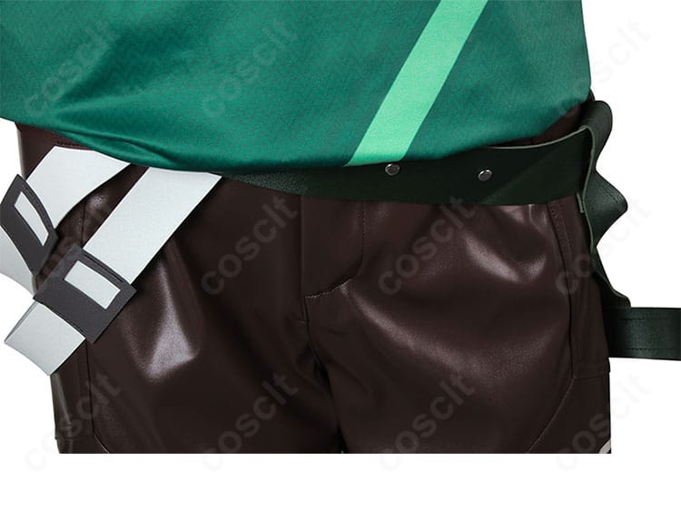 肩から袖にかけての装飾ディテール、ステッチとパーツ配置のこだわり