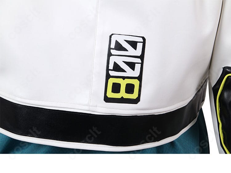 袖口装飾のアップ、コントラスト配色と装飾の美しさが映える設計