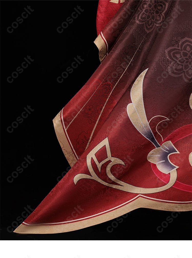 スカート裾の装飾クローズアップ。流れるラインと柄の配置でゴージャスな印象を演出。