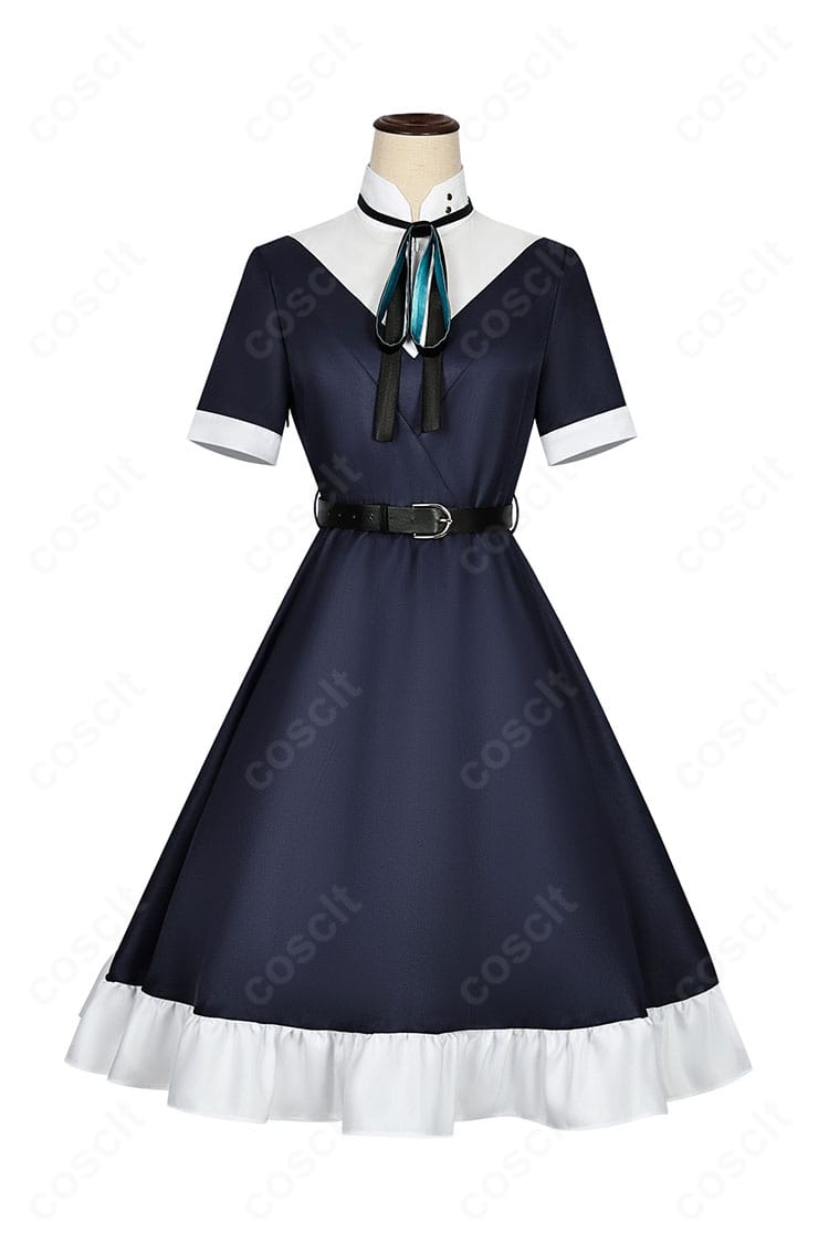 ホタル衣装の正面装飾アップ。胸元リボンと装飾パーツの精緻な作り込み。