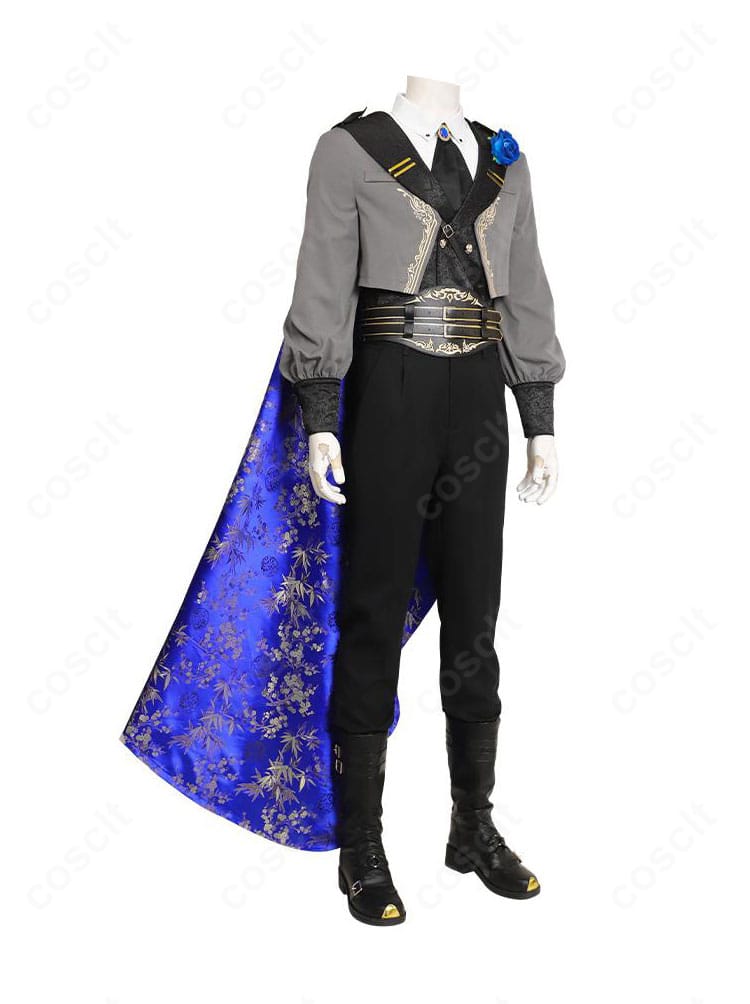 右側面ディテール。肩から裾までの直線的シルエットとベルト位置のバランスを確認。