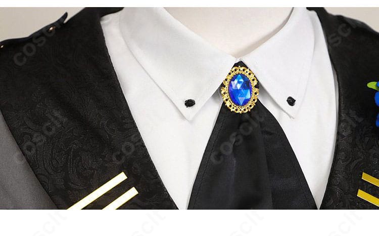 襟とスカーフのディテール。重ね方と留め位置がわかる構成でキャラクター性を強化。