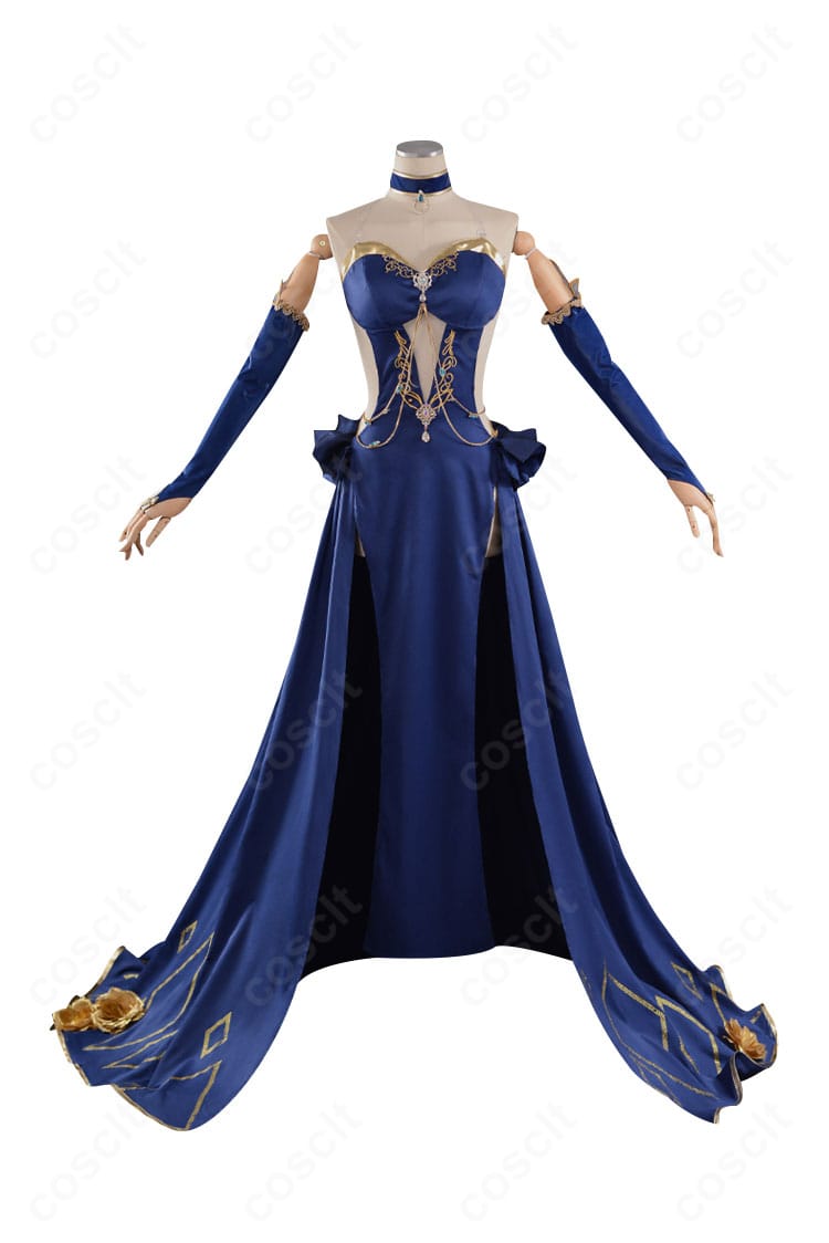 C.C. 盤上パーティー衣装の正面アップ｜ネックラインと胸元装飾、生地の質感を捉えた詳細カット