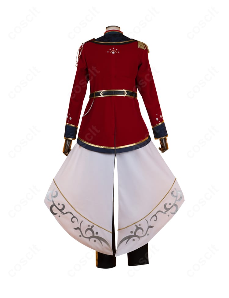 背面全体。コートの背面装飾と裾の広がり、ベルト位置のディテールを確認できます。