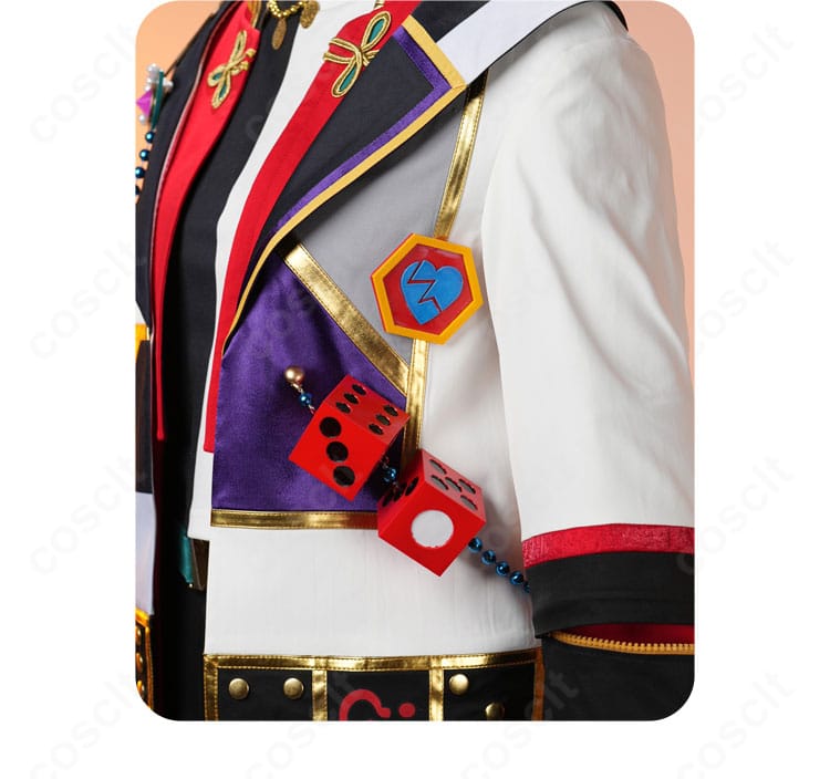 七種 茨 胸元の装飾ディテール。胸飾りの形状と固定方法、配色アクセントの拡大。