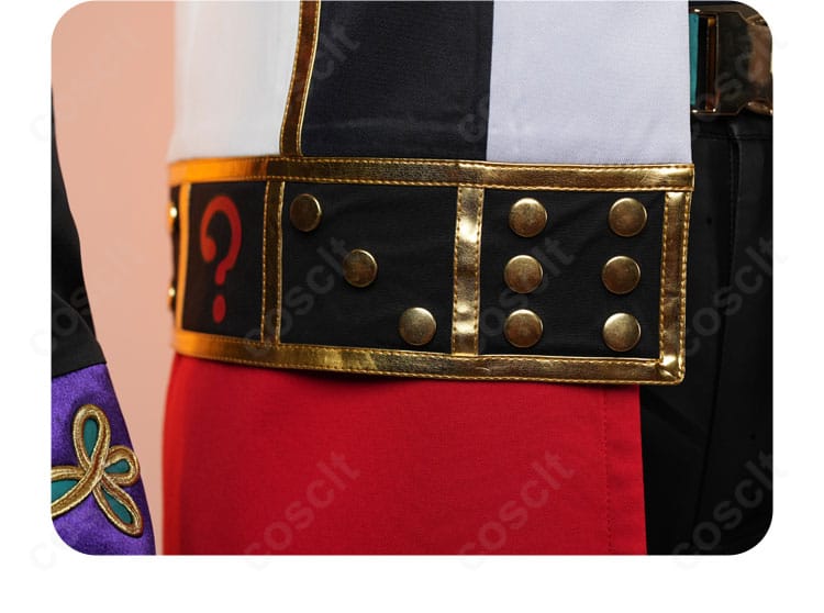 七種 茨 腰飾りのディテール。チェーンと飾り金具のバランス、留め位置を示す近接写真。